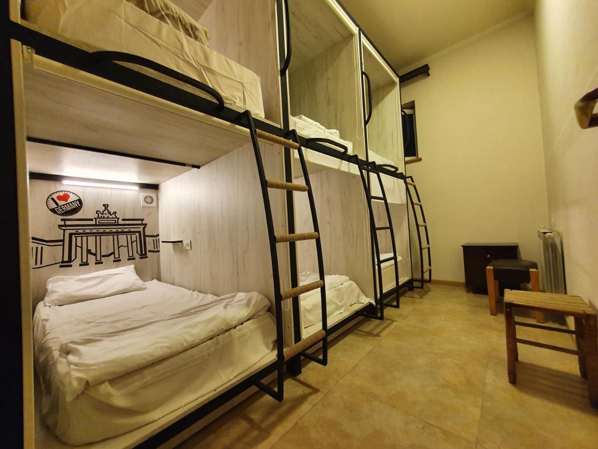 Capsule Hostel In The Old City Of Erivan Dış mekan fotoğraf