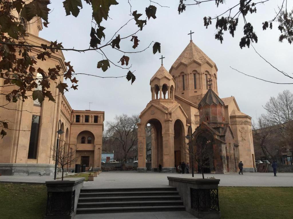 Capsule Hostel In The Old City Of Erivan Dış mekan fotoğraf