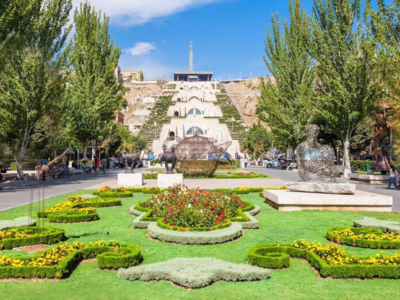 Capsule Hostel In The Old City Of Erivan Dış mekan fotoğraf