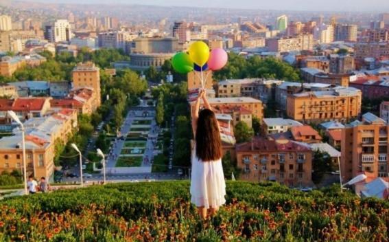 Capsule Hostel In The Old City Of Erivan Dış mekan fotoğraf